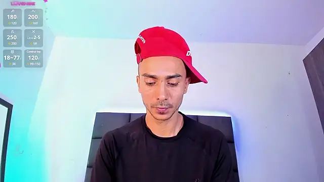 Snapshot of steven_hott8 chatting on 03.09.25 steven hott8 online show from 03.09.25