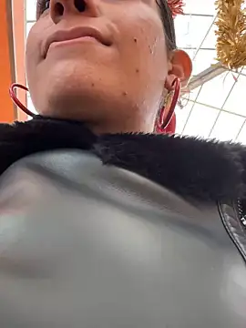Snapshot of ValeriEvan chatting on 12.18.24 ValeriEvan online show from 12.18.24