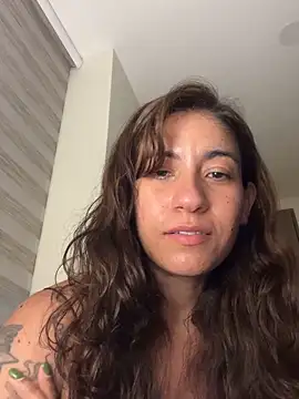 Snapshot of ValeriEvan chatting on 01.04.25 ValeriEvan online show from 01.04.25