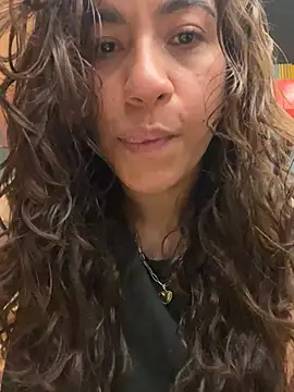 Snapshot of ValeriEvan chatting on 03.08.25 ValeriEvan online show from 03.08.25