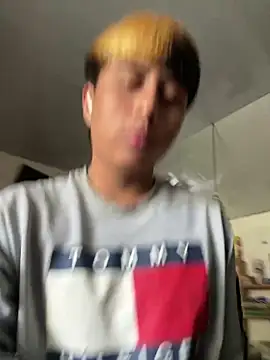 Snapshot of FlpGmz chatting on 09.26.25 FlpGmz online show from 09.26.25