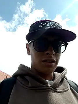 Snapshot of Cuervo_maniaco chatting on 01.03.25 Cuervo maniaco online show from 01.03.25