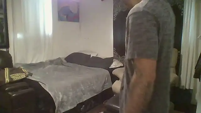 Snapshot of JohnnyDeep187 chatting on 12.11.24 JohnnyDeep187 online show from 12.11.24