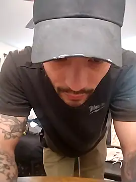 Snapshot of JohnnyDeep187 chatting on 12.21.24 JohnnyDeep187 online show from 12.21.24