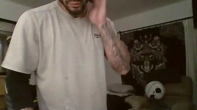 Snapshot of JohnnyDeep187 chatting on 01.10.25 JohnnyDeep187 online show from 01.10.25