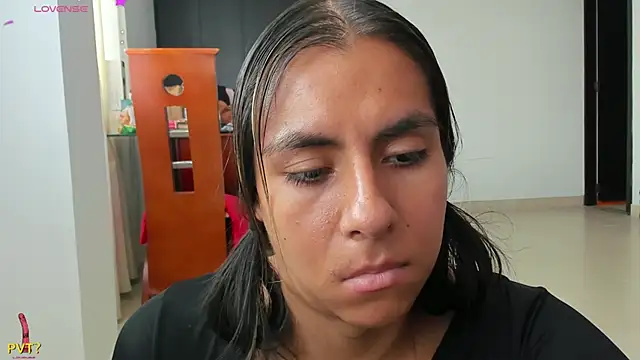 Snapshot of Kamilasalazar chatting on 02.15.25 Kamilasalazar online show from 02.15.25