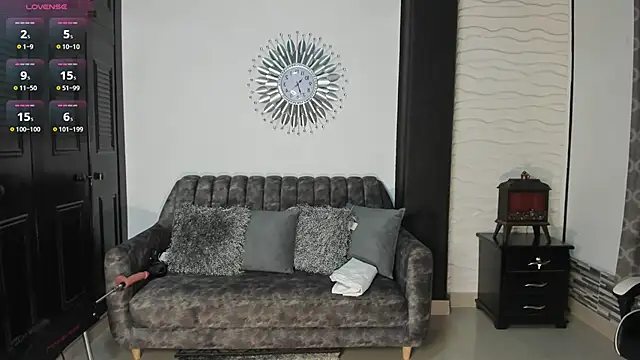 Snapshot of EroticAzir chatting on 01.21.25 EroticAzir online show from 01.21.25