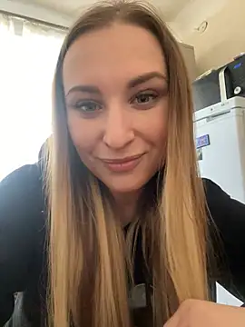 Snapshot of OlgaBuzzz chatting on 02.14.25 OlgaBuzzz online show from 02.14.25