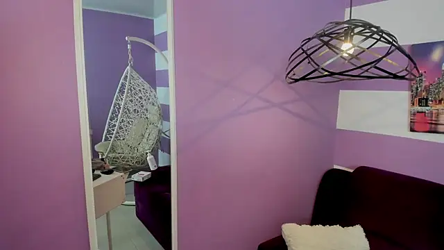 Snapshot of lovely__martina chatting on 12.11.24 lovely  martina online show from 12.11.24