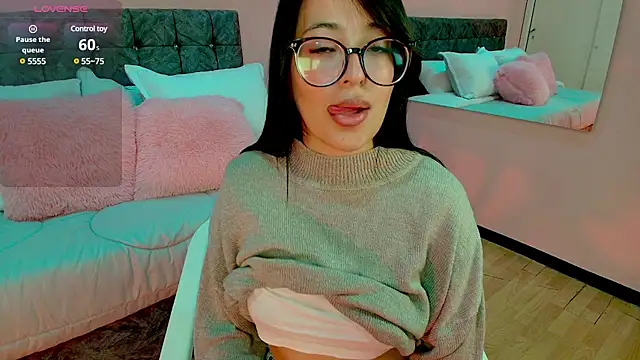 Snapshot of lovely__martina chatting on 03.12.25 lovely  martina online show from 03.12.25