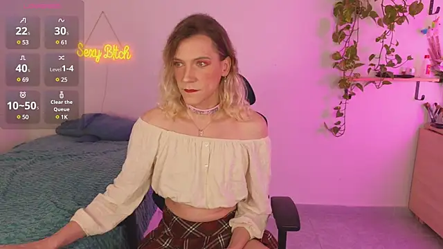 Snapshot of vulgar_wife chatting on 03.13.25 vulgar wife online show from 03.13.25