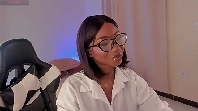 Snapshot of SavannahWildee chatting on 02.02.25 SavannahWildee online show from 02.02.25