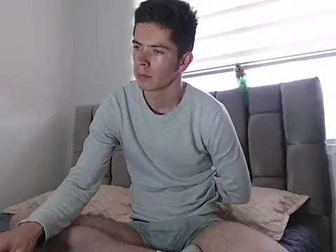 Snapshot of Eliantg chatting on 12.08.24 Eliantg online show from 12.08.24