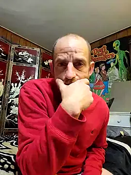 Snapshot of 5g4ever chatting on 01.28.25 5g4ever online show from 01.28.25