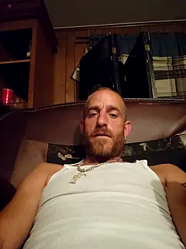 Snapshot of 5g4ever chatting on 10.13.25 5g4ever online show from 10.13.25