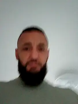 Snapshot of Reeeks69 chatting on 09.17.25 Reeeks69 online show from 09.17.25