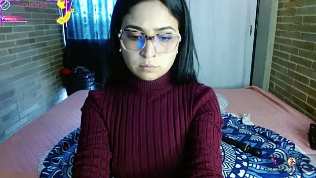 helenacyruss online show from 10.14.25