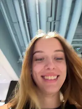 Snapshot of enjoy_my_beauty chatting on 02.10.25 enjoy my beauty online show from 02.10.25