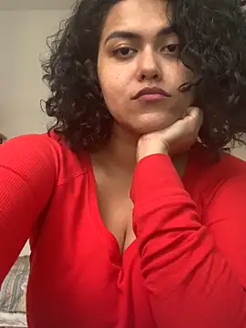 Snapshot of Curvydesifromgermany chatting on 02.11.25 Curvydesifromgermany online show from 02.11.25