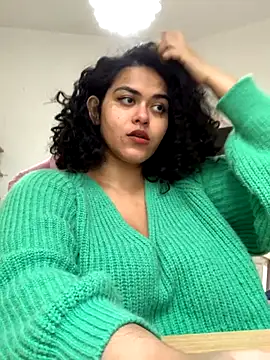 Snapshot of Curvydesifromgermany chatting on 09.29.25 Curvydesifromgermany online show from 09.29.25