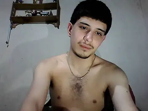 Snapshot of Elvergonn2105 chatting on 10.03.25 Elvergonn2105 online show from 10.03.25