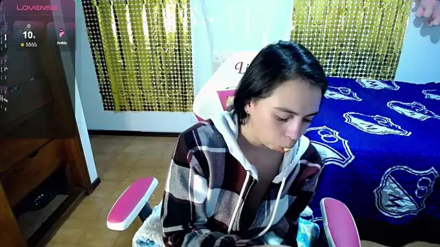 Snapshot of lika_joshua chatting on 01.08.25 lika joshua online show from 01.08.25