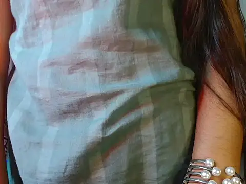 Snapshot of Unlucky-flowers chatting on 01.15.25 Unlucky-flowers online show from 01.15.25