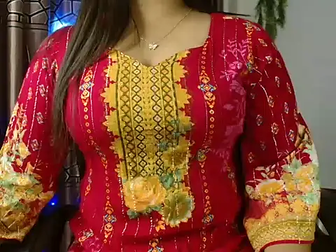 Snapshot of Unlucky-flowers chatting on 01.28.25 Unlucky-flowers online show from 01.28.25