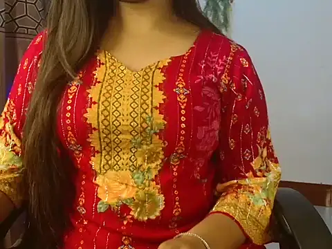 Snapshot of Unlucky-flowers chatting on 02.15.25 Unlucky-flowers online show from 02.15.25