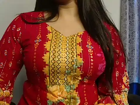 Snapshot of Unlucky-flowers chatting on 03.22.25 Unlucky-flowers online show from 03.22.25