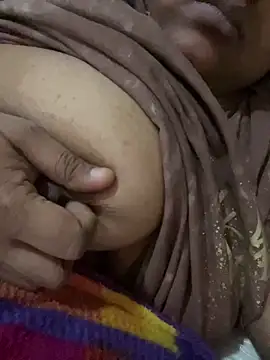 Snapshot of smile_pretty chatting on 12.12.24 smile pretty online show from 12.12.24