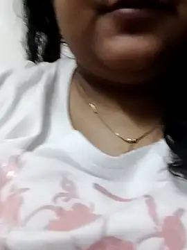 Snapshot of smile_pretty chatting on 01.18.25 smile pretty online show from 01.18.25