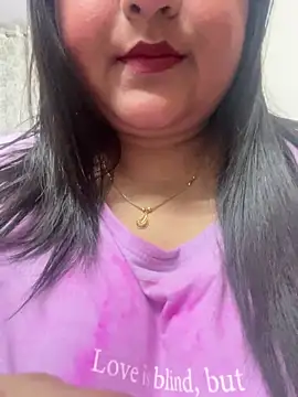 Snapshot of smile_pretty chatting on 03.13.25 smile pretty online show from 03.13.25