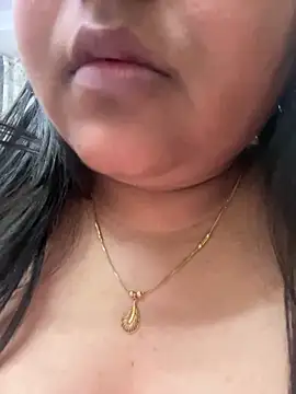 Snapshot of smile_pretty chatting on 03.13.25 smile pretty online show from 03.13.25