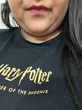 Snapshot of smile_pretty chatting on 10.06.25 smile pretty online show from 10.06.25