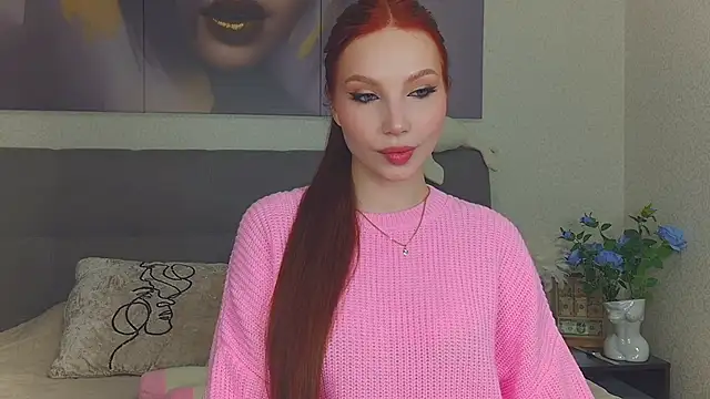 Snapshot of JudyWalkerr chatting on 12.19.24 JudyWalkerr online show from 12.19.24