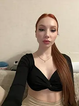 Snapshot of JudyWalkerr chatting on 12.19.24 JudyWalkerr online show from 12.19.24