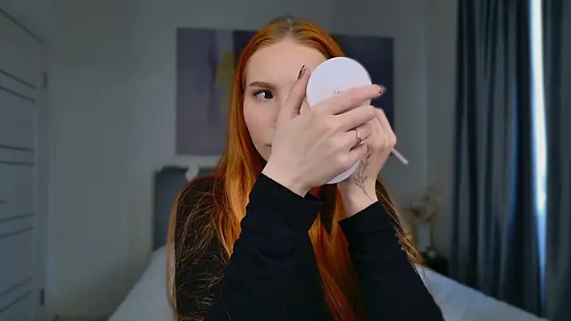 Snapshot of JudyWalkerr chatting on 09.22.25 JudyWalkerr online show from 09.22.25