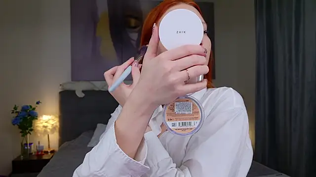 Snapshot of JudyWalkerr chatting on 10.05.25 JudyWalkerr online show from 10.05.25