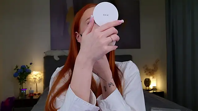 Snapshot of JudyWalkerr chatting on 10.06.25 JudyWalkerr online show from 10.06.25