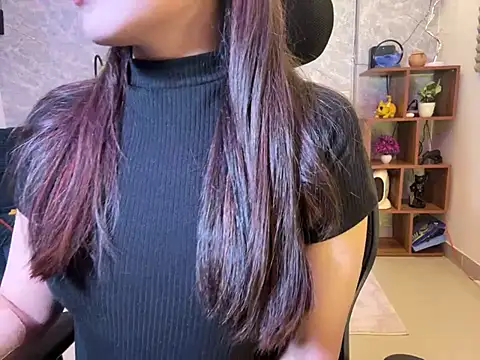 Snapshot of MidnightFlame chatting on 01.10.25 MidnightFlame online show from 01.10.25