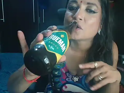 Snapshot of blzed420 chatting on 02.08.25 blzed420 online show from 02.08.25