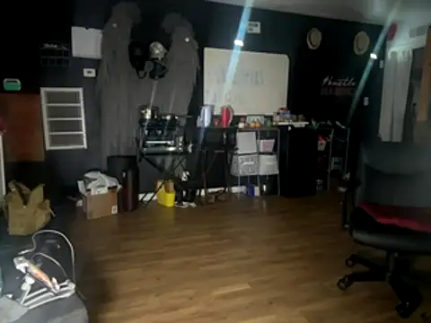 Snapshot of bigshh8 chatting on 10.29.25 bigshh8 online show from 10.29.25