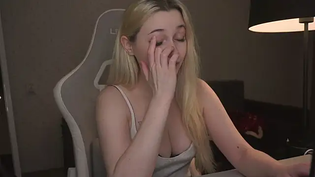 Snapshot of Lisa_003 chatting on 01.24.25 Lisa 003 online show from 01.24.25