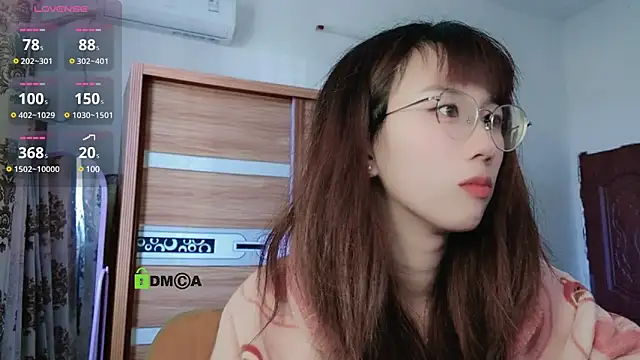 Snapshot of Lili_666 chatting on 12.17.24 Lili 666 online show from 12.17.24