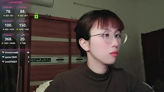Snapshot of Lili_666 chatting on 12.26.24 Lili 666 online show from 12.26.24