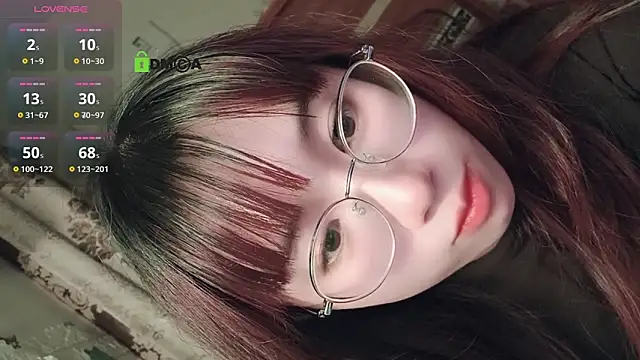 Snapshot of Lili_666 chatting on 12.30.24 Lili 666 online show from 12.30.24