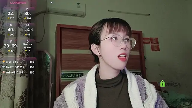 Snapshot of Lili_666 chatting on 12.30.24 Lili 666 online show from 12.30.24