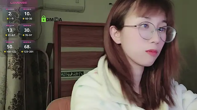 Snapshot of Lili_666 chatting on 02.04.25 Lili 666 online show from 02.04.25