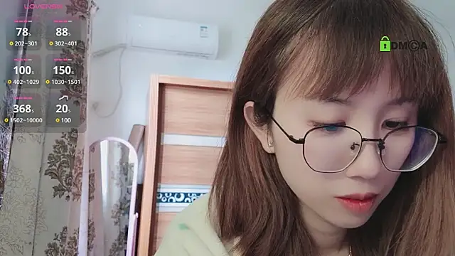 Snapshot of Lili_666 chatting on 02.28.25 Lili 666 online show from 02.28.25